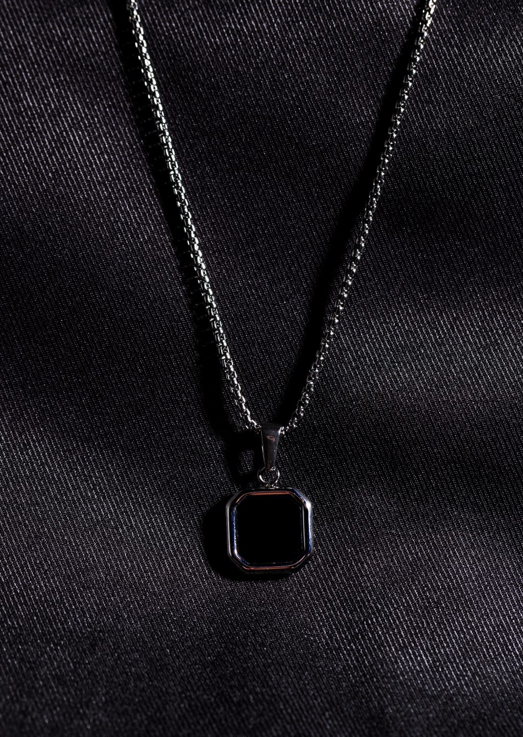 ETERNAL Square Pendant Necklace (Black Noir)