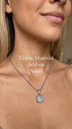 ETERNAL Square Pendant Necklace (Mother of pearl)
